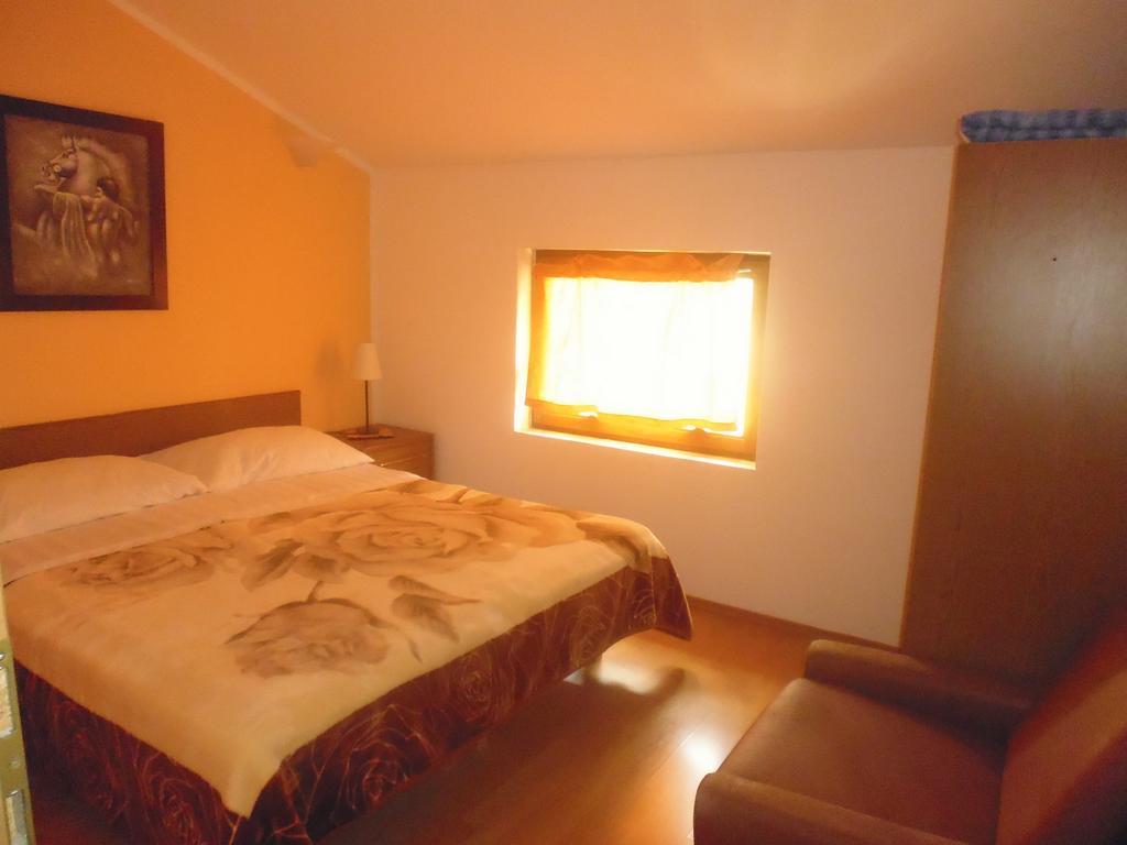 Apartments Jadranka Povile Novi Vinodolski Room photo